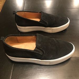 Halogen women’s loafers size 8 from Nordstrom. Very nice quality shoe.